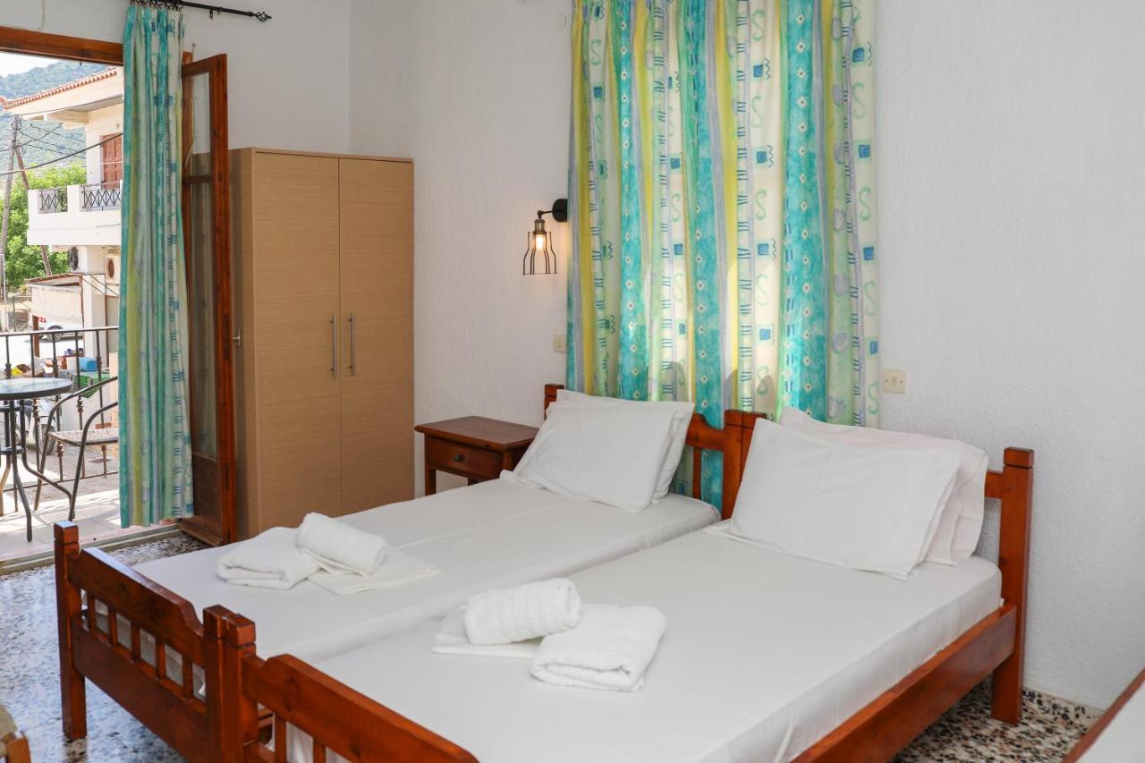 Fotini Rooms Szkópelosz Kültér fotó