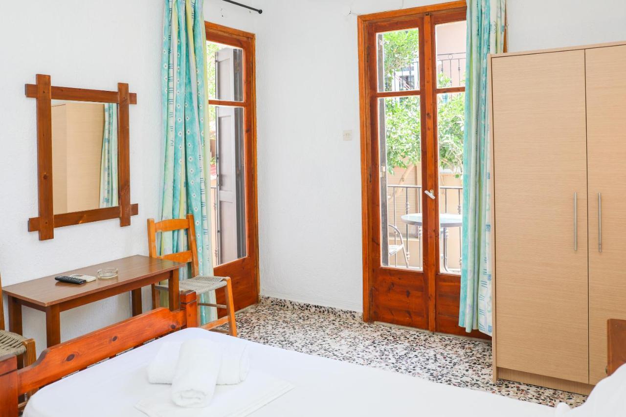 Fotini Rooms Szkópelosz Kültér fotó